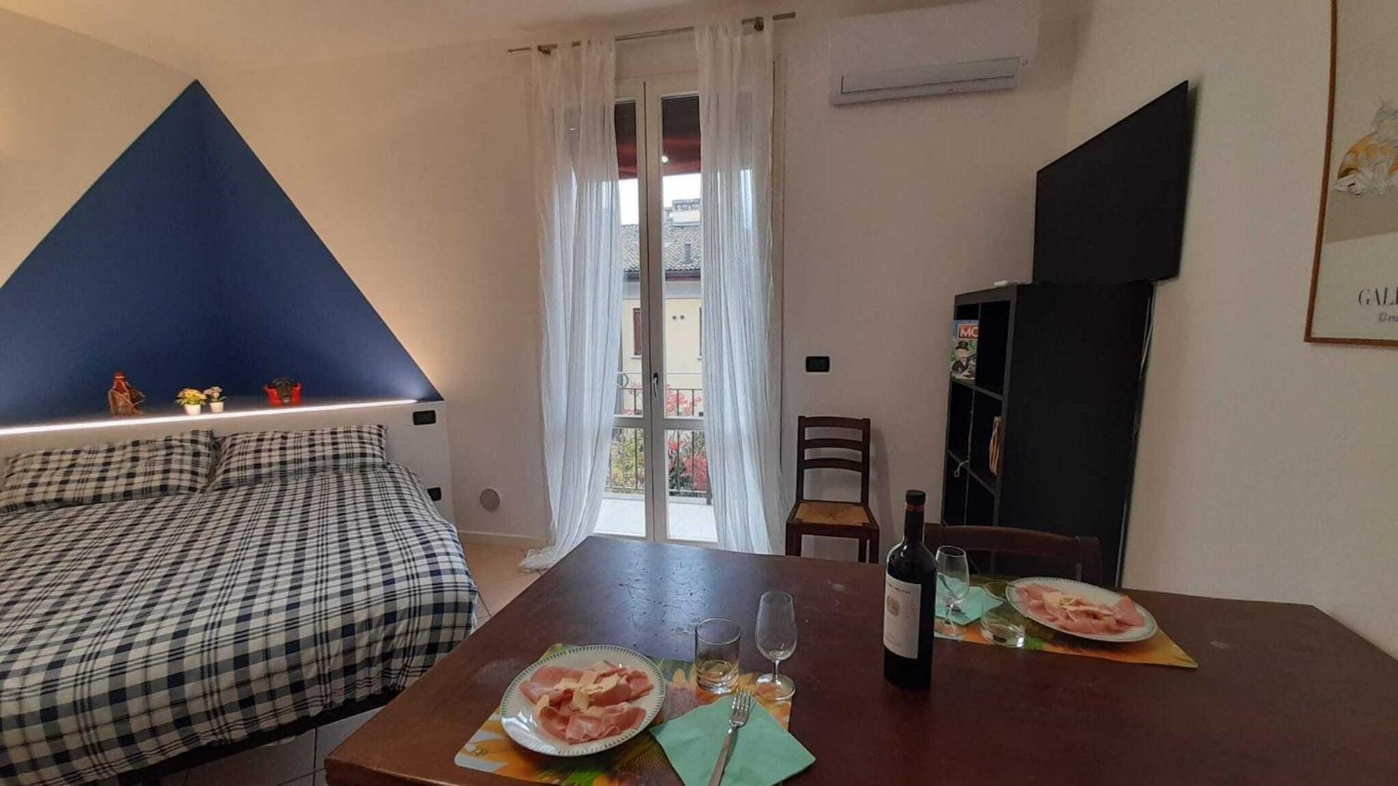 Happy Apartment - Twa Bologna Luaran gambar